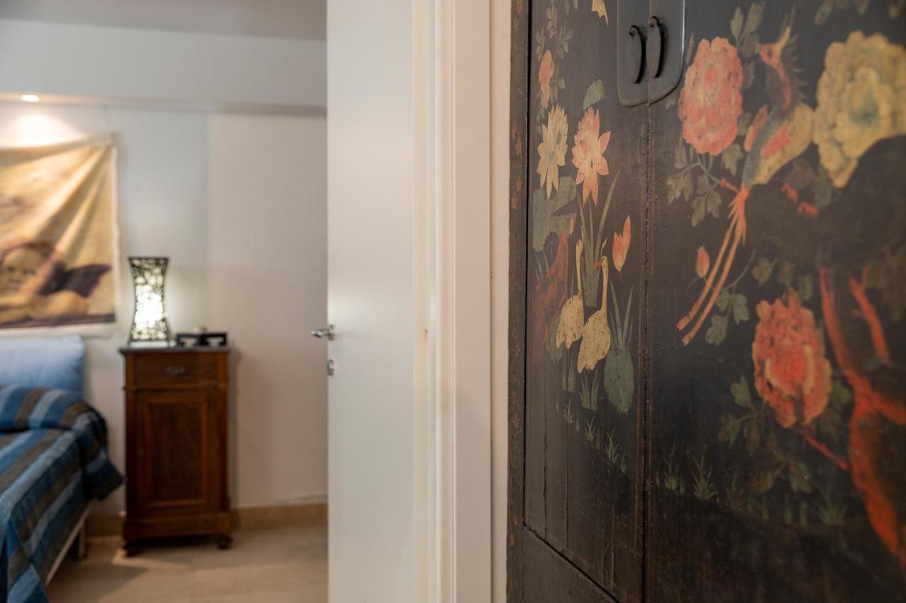 Charming Seafront Apartment With Garden And Patio Fertilia Bagian luar foto